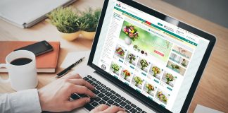 Avantajele si riscurile pe care le prezinta florariile online