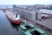 Kievul reia traficul catre porturile sale maritime, in ciuda amenintarilor din partea Rusiei