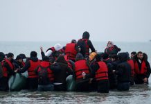 Cati migrati solicita azil in Regatul Unit si de unde provin acestia?