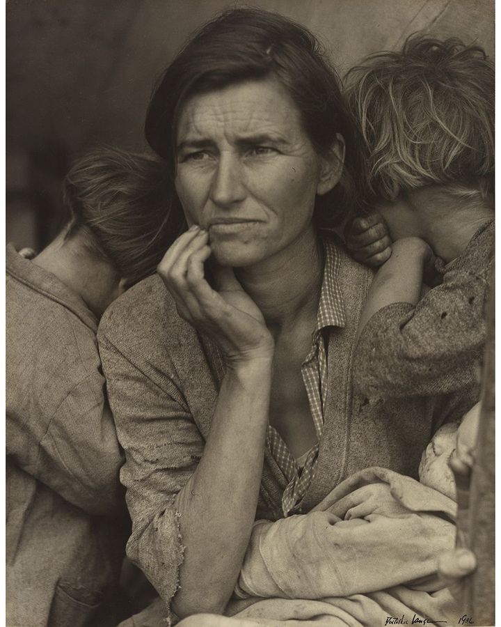 Eroziunea umana in California, (mama migranta), 1936 (Credit: Dorothea Lange / Muzeul J Paul Getty)